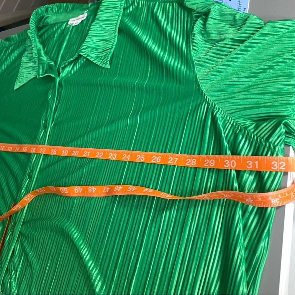 GOOD AMERICAN Always Fits Plisse Shirt Green Size 5/6 XXL - Picture 4 of 8